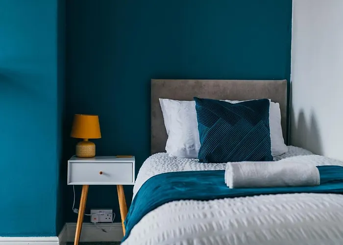 Skelton House - Fast Wi-fi - Work - Groups 펜션